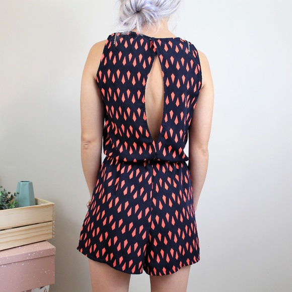 One Clothing Romper Size XS - Picture 2 of 7